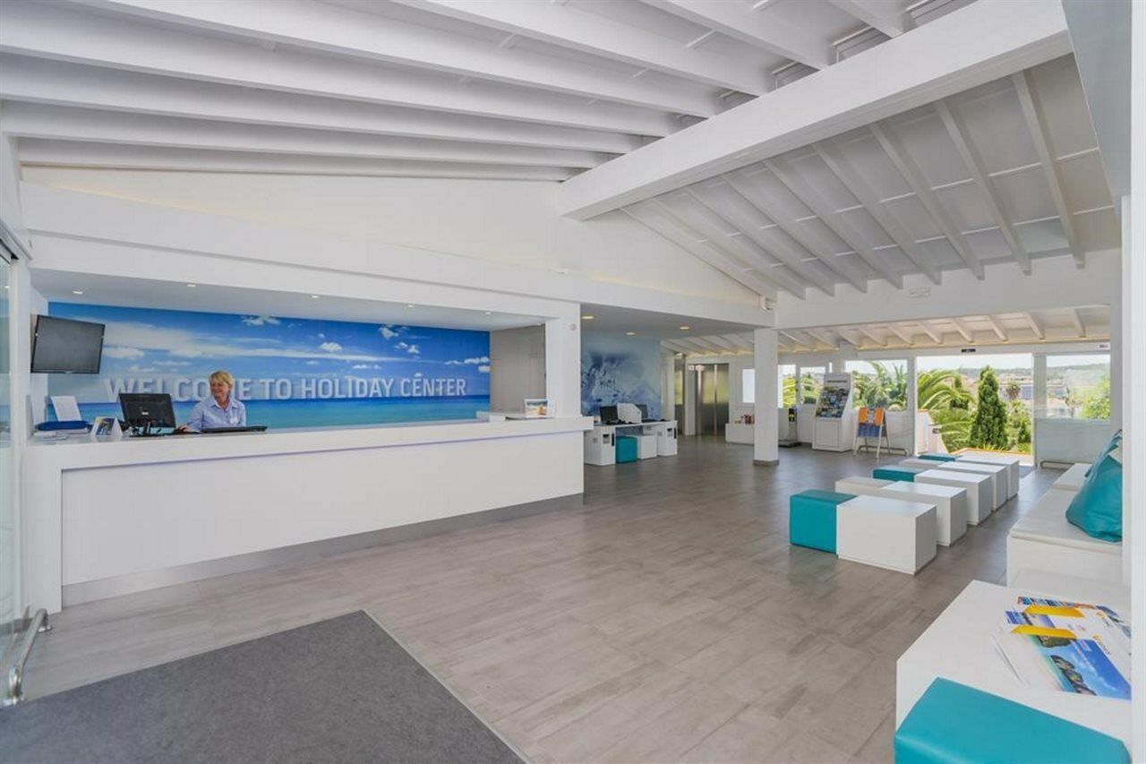 Aparthotel Holiday Center Санта Понса Екстериор снимка